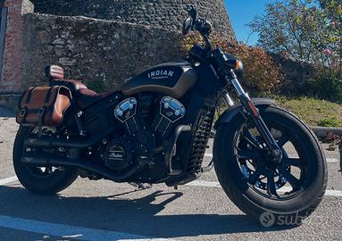 Indian Scout Bobber bicolore Full optionals