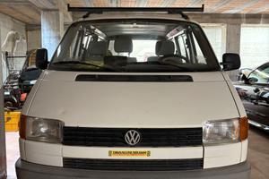 Volkswagen Transporter 9 posti