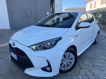 TOYOTA YARIS 1.5 HYBRID NAVIGATORE 2021 NEOPATENTA