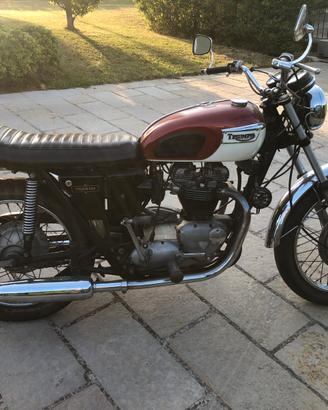 Triumph TR6 R