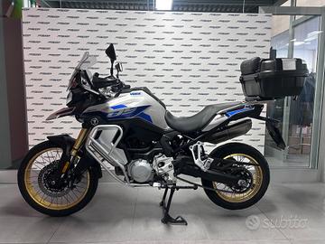 Voge Valico 900