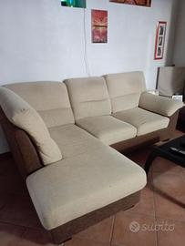 Divano con chaslong Poltrone e Sofà