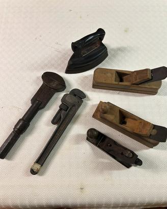 Lotto attrezzi vintage da falegname e officina