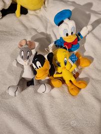 Looney Toons e Disney peluches piccoli