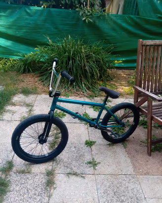 Wethepeople Crysis 21" 2023 - Prezzo Trattabile