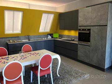 Cucina ad angolo design Merkur Hacker cucine