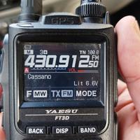 Yaesu FT3-D bibanda VHF UHF C4FM 