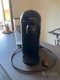Macchina da caffè NESPRESSO VERTUO NERA