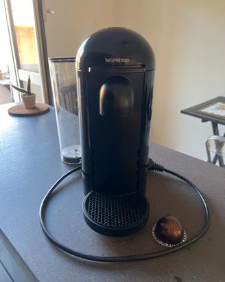 Macchina da caffè NESPRESSO VERTUO NERA