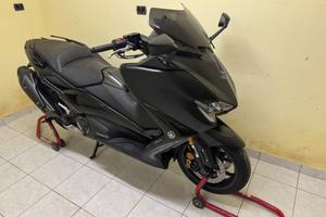 Yamaha t Max tec Max