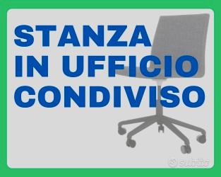 Stanza in Ufficio condiviso