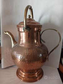 TEIERA O CARAFFA IN RAME, ALTEZZA 28 CM, VINTAGE.