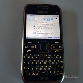 Nokia E72 