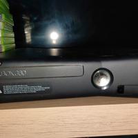 Xbox 360 slim + 2 joystick + 13 giochi
