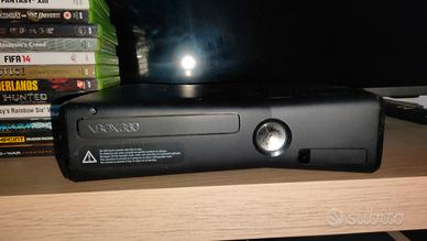 Xbox 360 slim + 2 joystick + 13 giochi