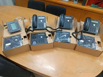 N. 7 telefoni ufficio SNOM