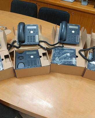 N. 7 telefoni ufficio SNOM