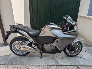 Honda VFR 1200 - 2010