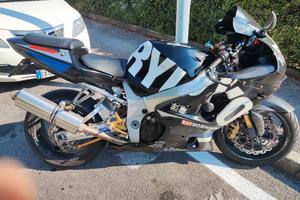 Suzuki gsxr 1000k2