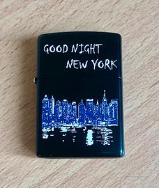 Zippo accendino originale Made in USA come nuovo.