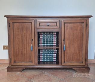 Mobile in legno massello