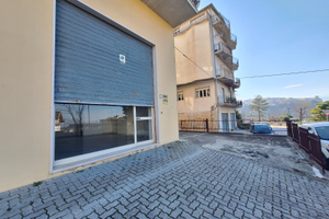 Locale commerciale e Garage