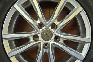 cerchi in lega 5 fori  Volkswagen Golf 7