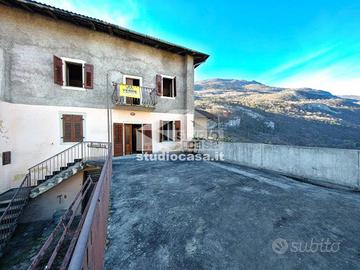 GRANDE CASA INDIPENDENTE DA RISTRUTTURARE