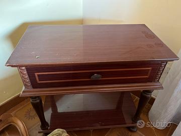 Comodino legno antico