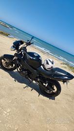 Triumph Speed four 600