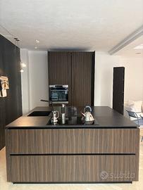 Cucina con isola quadrata Mesons Goccia PROMO -55%