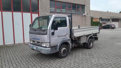 Nissan cabster ribaltabile km 120000 certificati