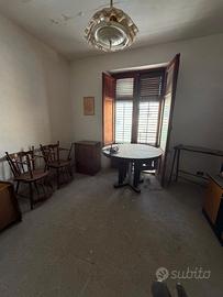 V/1358 Intera palazzina per uso investimento