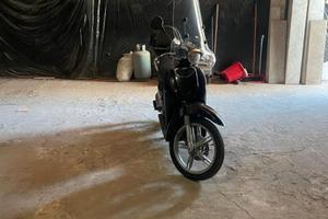 Aprilia Scarabeo 50 - 2010