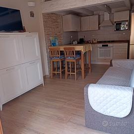 VILLASIMIUS. Grazioso appartamento con veranda