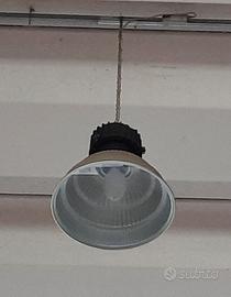 LAMPADA INDUSTRIALE