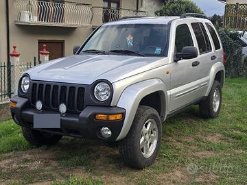 Jeep Cherokee KJ 2.5 crd limited 