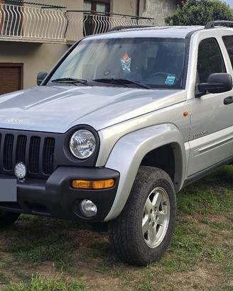 Jeep Cherokee KJ 2.5 crd limited 