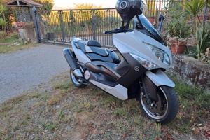 Yamaha Tmax