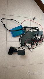 Pedale accelleratore elettronico a sinistra