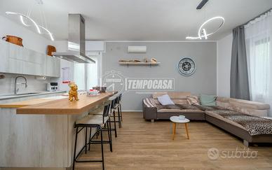 APPARTAMENTO RISTRUTTURATO IN BIFAMILIARE CON TAVE