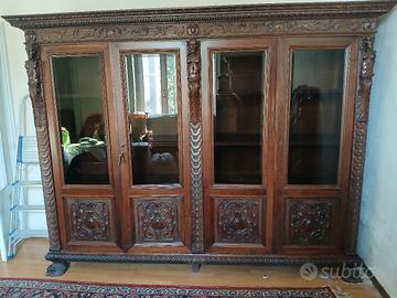 libreria vetrina noce massello intagliato