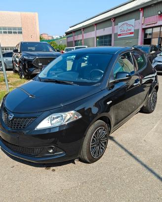 LANCIA Y Ypsilon 1.0 firefly hybrid Silver s&s 70c