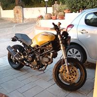 Ducati Monster 900