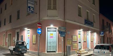 Locale commerciale isili