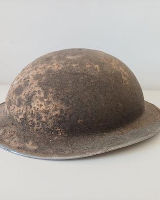 Elmetto vintage WW2 Inglese MK2 campagna d’Italia
