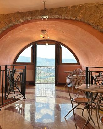 Immobile con giardino e tavernetta a Castelcivita