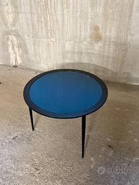 Tavolino Naos con top in vetro blu