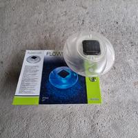 lampada solare piscina