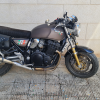 Suzuki gsx inazuma 750 cafe race